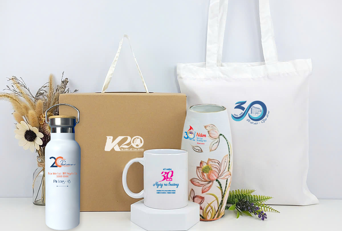 QUÀ TẶNG HỌP LỚP, KỶ NIỆM NGÀY RA TRƯỜNG